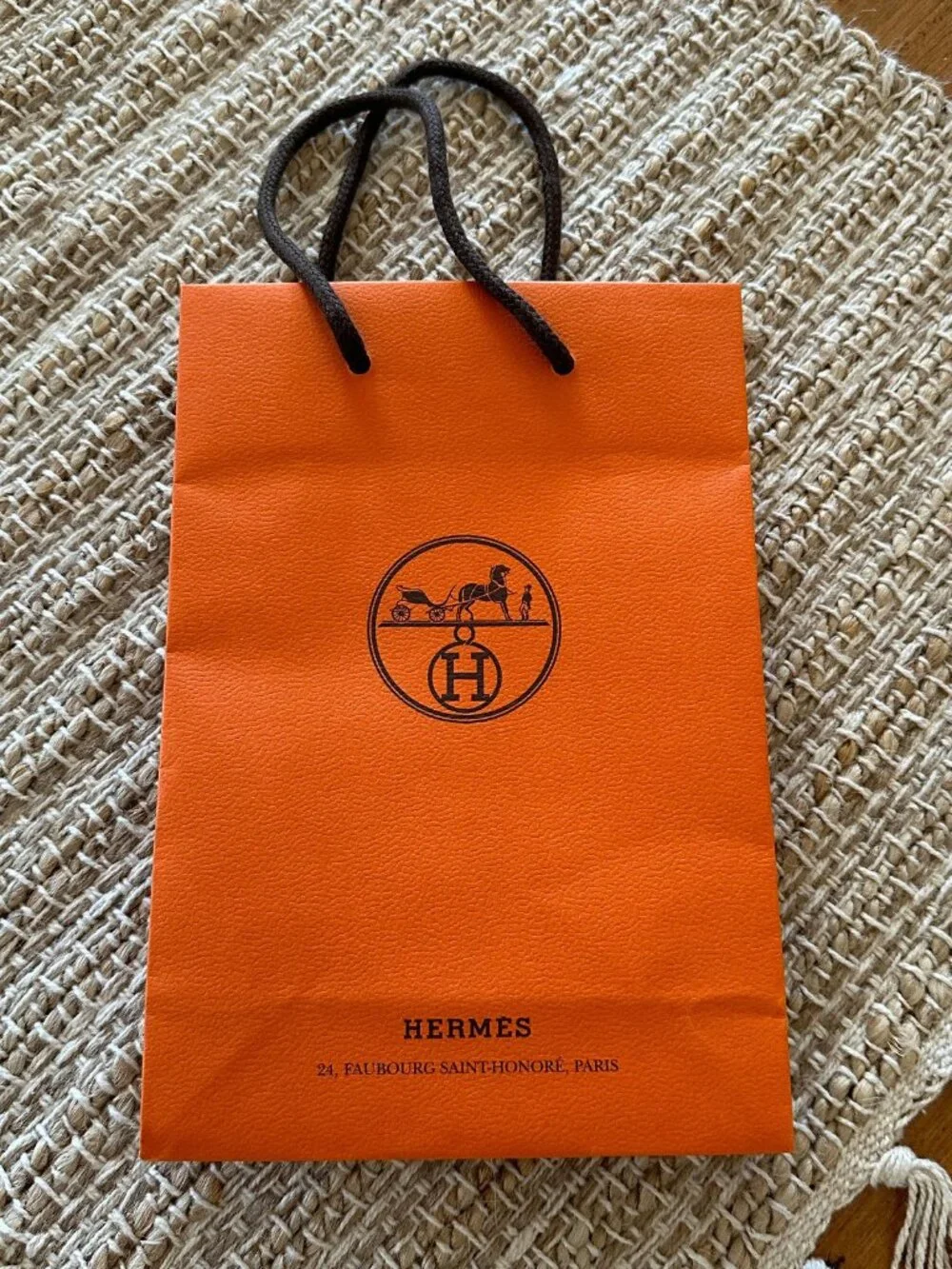 Hermes Paper Shopping Bag Small 9"x6"x3" - Picture 4 of 8